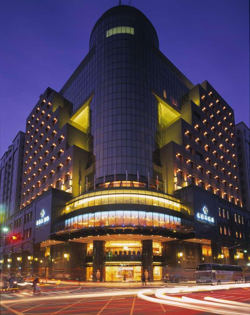 Monarch Plaza Hotel Taoyuan Bagian luar foto